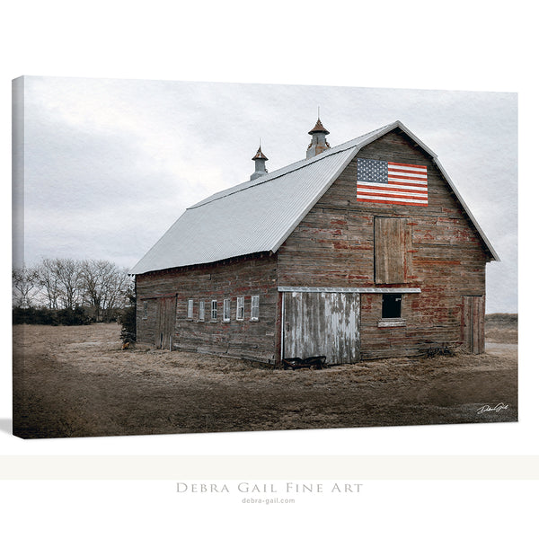 RED AMERICANA BARN PRINT WITH AMERICAN FLAG