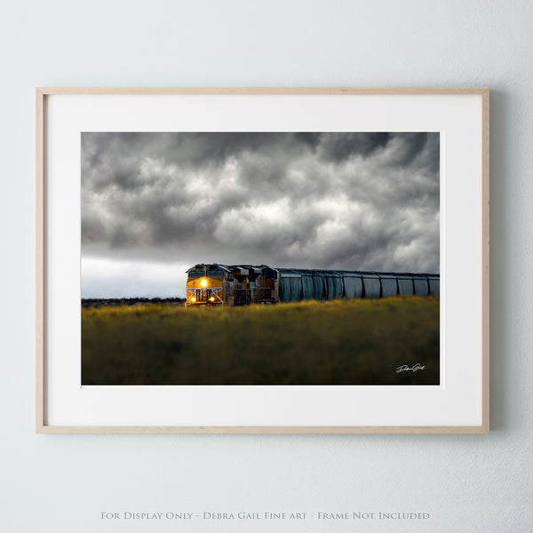 TRAIN INDUSTRIAL WALL ART - PLAINS DECOR