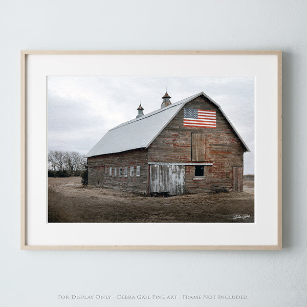 RED AMERICANA BARN PRINT WITH AMERICAN FLAG