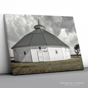 Photography | Round White Barn Vintage Style Canvas Print – Rustic Landscape Art Decor
