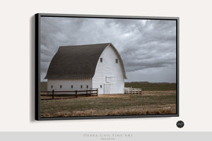 Rustic white barn wall art canvas print – Americana rural life living room decor