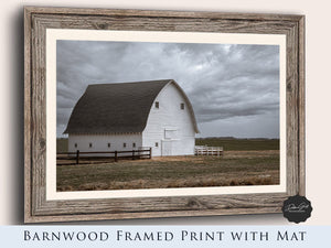 Rustic white barn wall art canvas print – Americana rural life living room decor