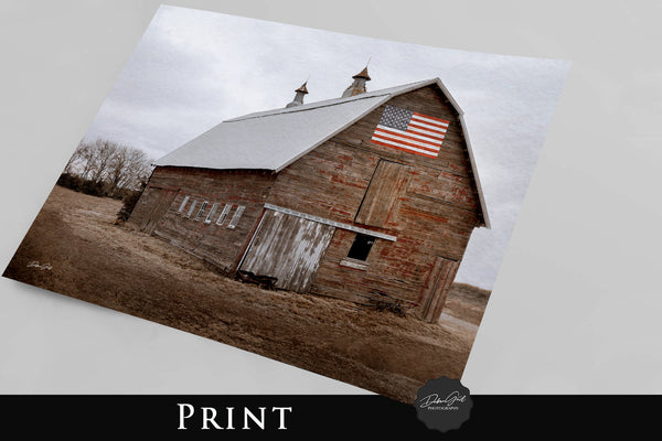 Old Rustic Barn with Flag Photo Canvas